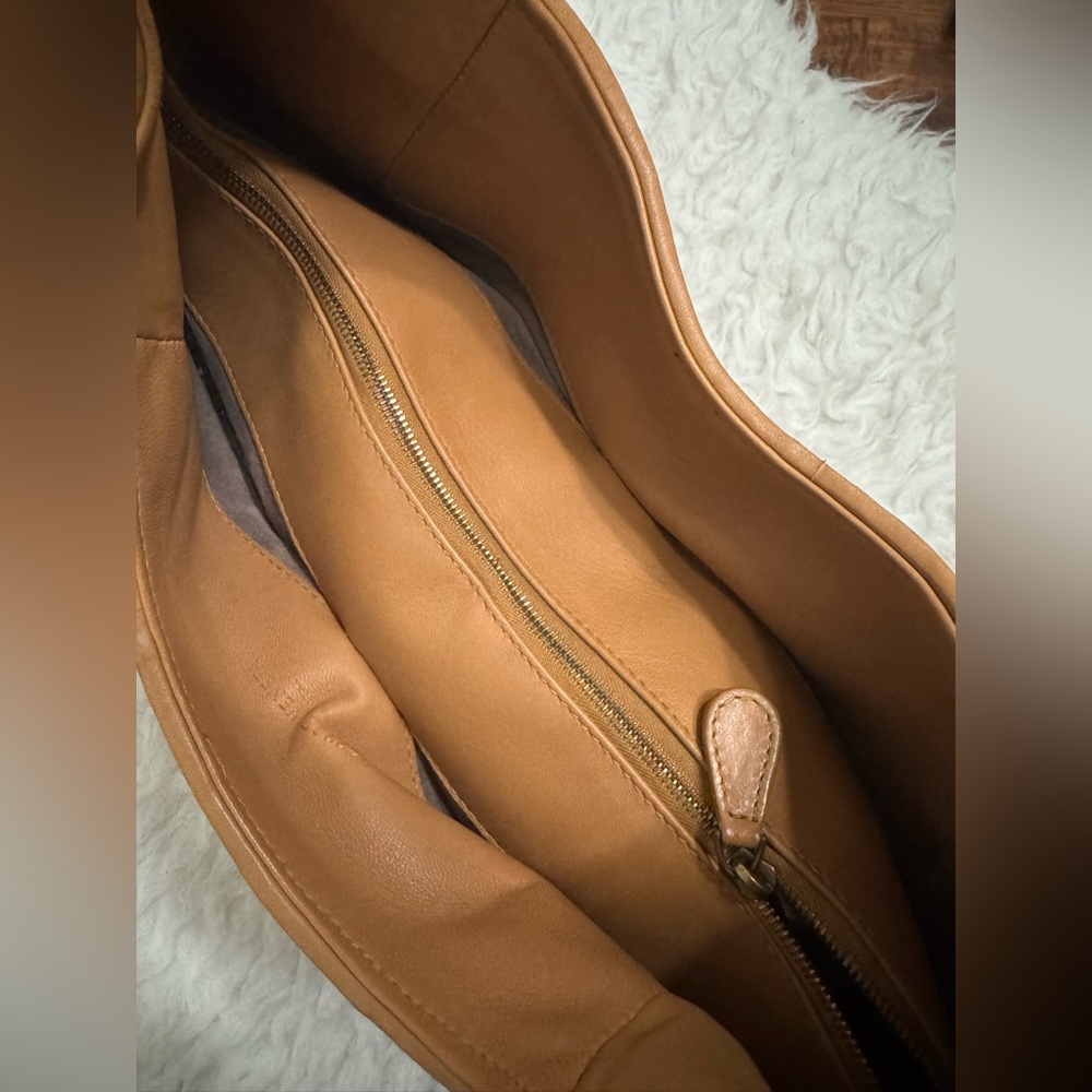 Bottega Veneta Tan Woven Hobo Bag - Picture 4 of 16